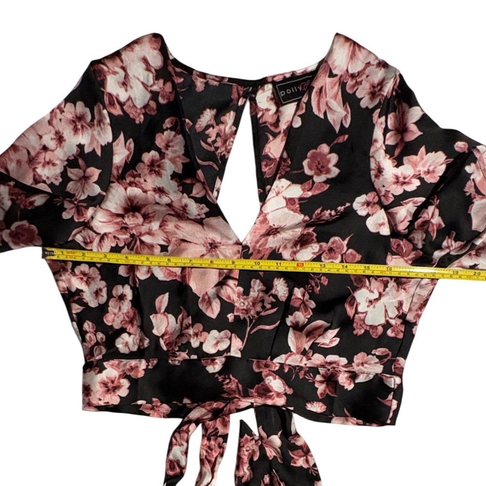 Black Pink Floral Satin Open Back Tie Crop Top Short Flutter Sleeve Small‎ - Picture 7 of 10